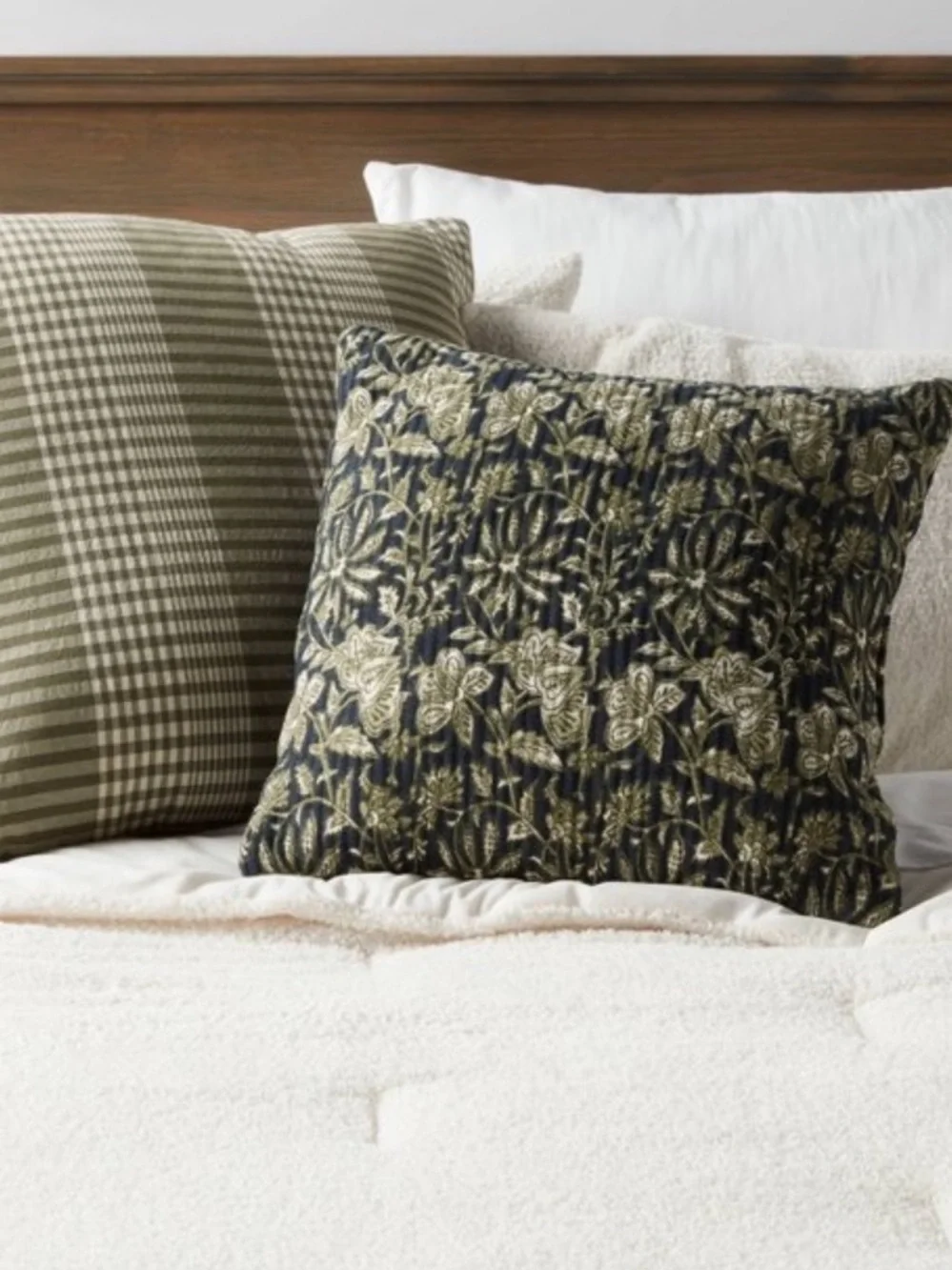 THRESHOLD NWT Square Double Cloth Printed Decorative Throw Pillow